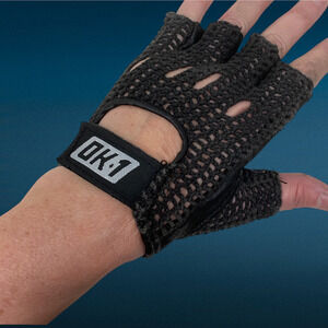 OK-1 Lifter's Black Gloves Half Finger Sz M Padded Palm Stretch Top OK-NWGS